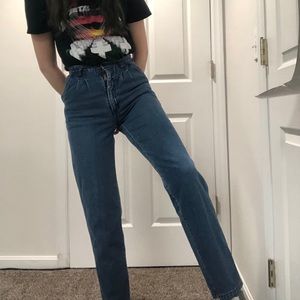 RARE Tres Jolie High Waist Mom Jeans Skinnies